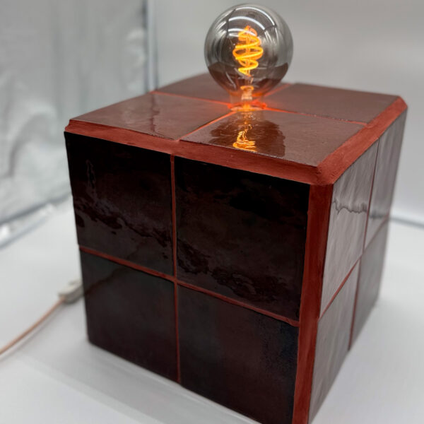 Lampe Cube Bordeaux — Grand format 28x28