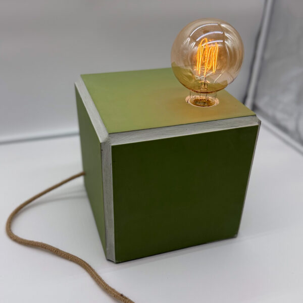 Lampe Cube Olive — 20x20